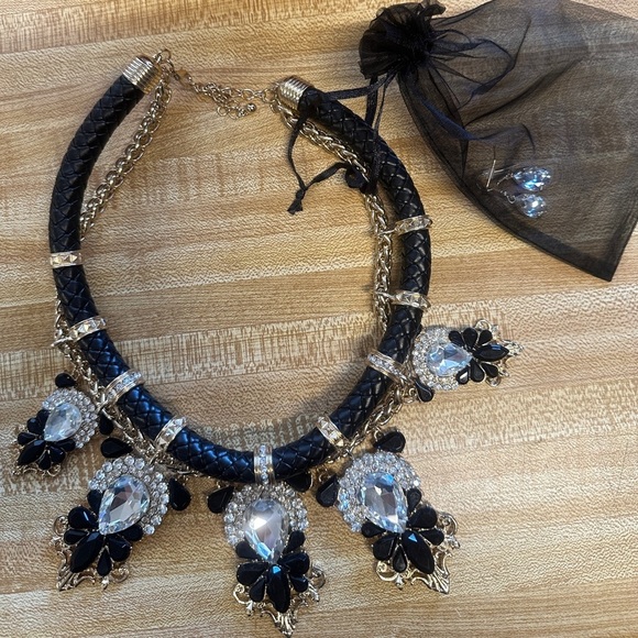 Statement Necklace & Earring Set Gold Black Faux Leather Crystal Gothic Glam - Picture 1 of 6